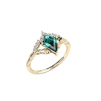 2 CT Antique Kite Shaped Emerald Engagement Ring Vintage Leaf Style Ring Kite Cut Emerald Wedding Ring Art Deco Wedding Ring Anniversary Rings