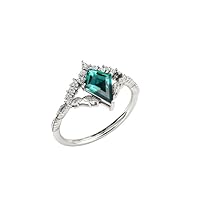 1.5 CT Antique Kite Shaped Emerald Engagement Ring Vintage Leaf Style Ring Kite Cut Emerald Wedding Rings Art Deco Wedding Ring Anniversary Ring