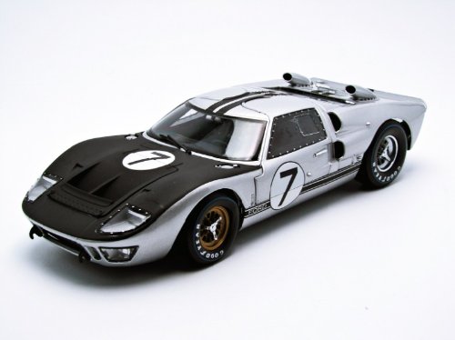 1966 Ford GT-40 MK 2 Silver #7 1/18 by Shelby Collectibles 404