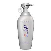 Daeng Gi Meo Ri - Jin Gi Vitalizing Hair Treatment (500ml) - Korean Herbal Nourishment, Frizz Control, Split End Repair, Glossy Shine, Ideal for All Hair Types, package may vary.