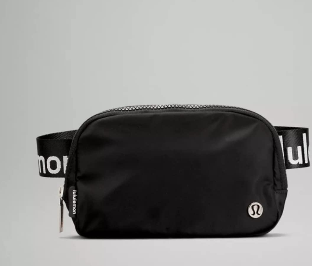 Lululemon Everywhere Belt Bag 1L (Black/White)