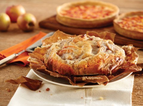 Long Grove Apple Pie & 2 Lou Malnati'sChicago-Style Deep Dish Pizzas (1 Cheese 1 Veggie)