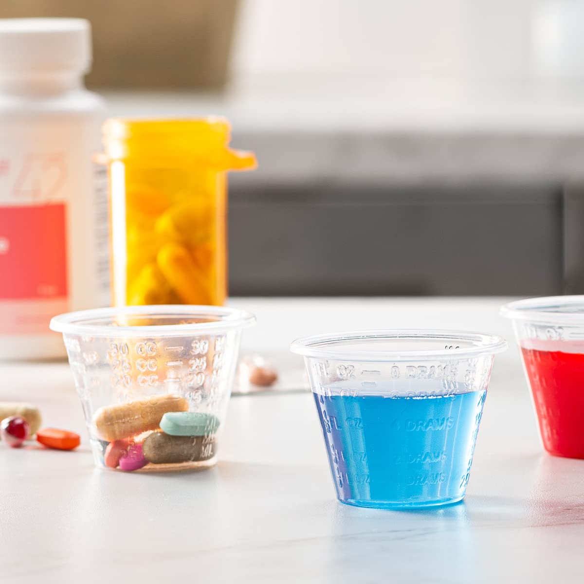 [100 Count - 1 oz.] Plastic Disposable Medicine Measuring Cup for Liquid Medicine, Epoxy, & Pills