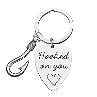 Xiahuyu Keychain Gifts for Boyfriend Fiance Husband Hooked On You KeychainChristmas Birthday Gifts Fathers Day Valentines Day Gifts Anniversary Keychain Gifts for Him
