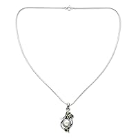 NOVICA Handmade Cultured Freshwater Pearl Peridot Pendant Necklace .925 Sterling Silver Green White India Birthstone 'Sweet Dreams'