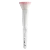 wet n wild Kabuki Brush, Flat Top for All Formulas, Densely-Packed Synthetic Bristles, Ergonomic Handle for Comfortable Control