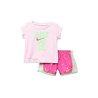 Nike Girl`s Graphic Print T Shirt & Shorts 2 Piece Set (P(16E429-P5D)/G, 6 Years)