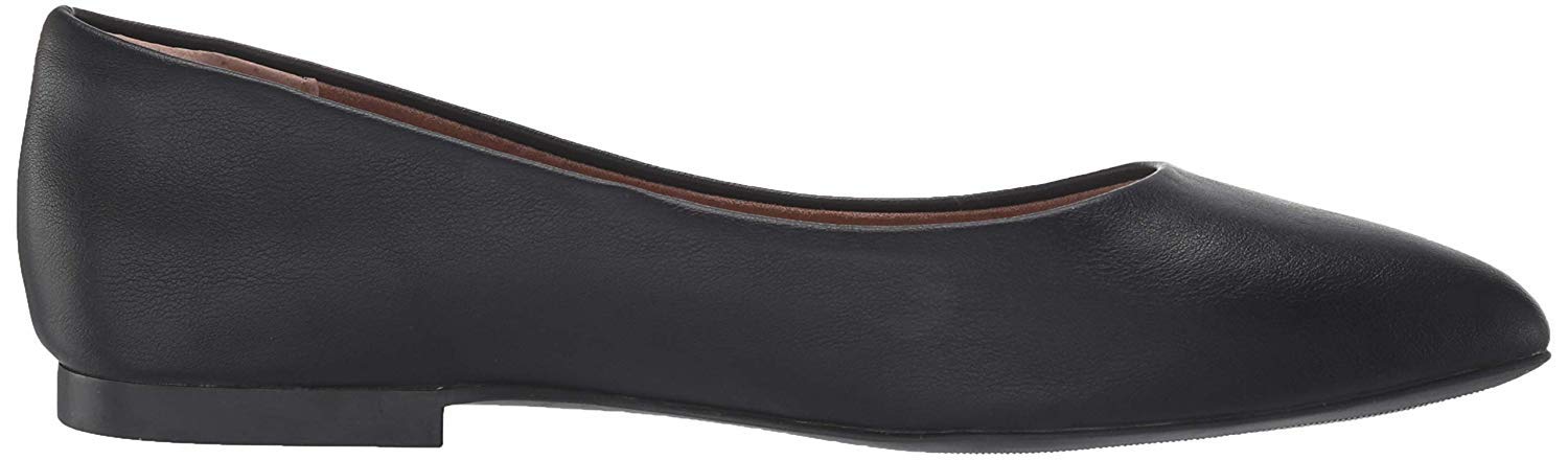 Amazon Essentials Women's Pointed-Toe Ballet Flat