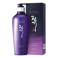 Daeng Gi Meo Ri Vitalizing Shampoo 500ml-Anactive ingredient of changpo(Acorus calamus Linne) which has been used for hair care since old times in Korea, make hair beautiful and healthy