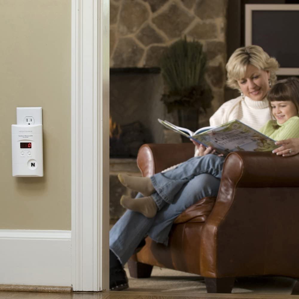 Kidde Carbon Monoxide Detector, Propane, Natural, Methane, & Explosive Gas Alarm, Plug-In Wall with 9-Volt Battery Backup, Digital LED Display