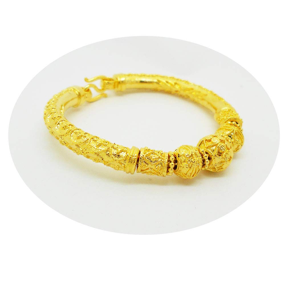 Lai Thai Gold Plated Bangle 24k Thai Baht Yellow Gold Filled Bracelet Size 6.5 Inch and Earrings 1 Pair