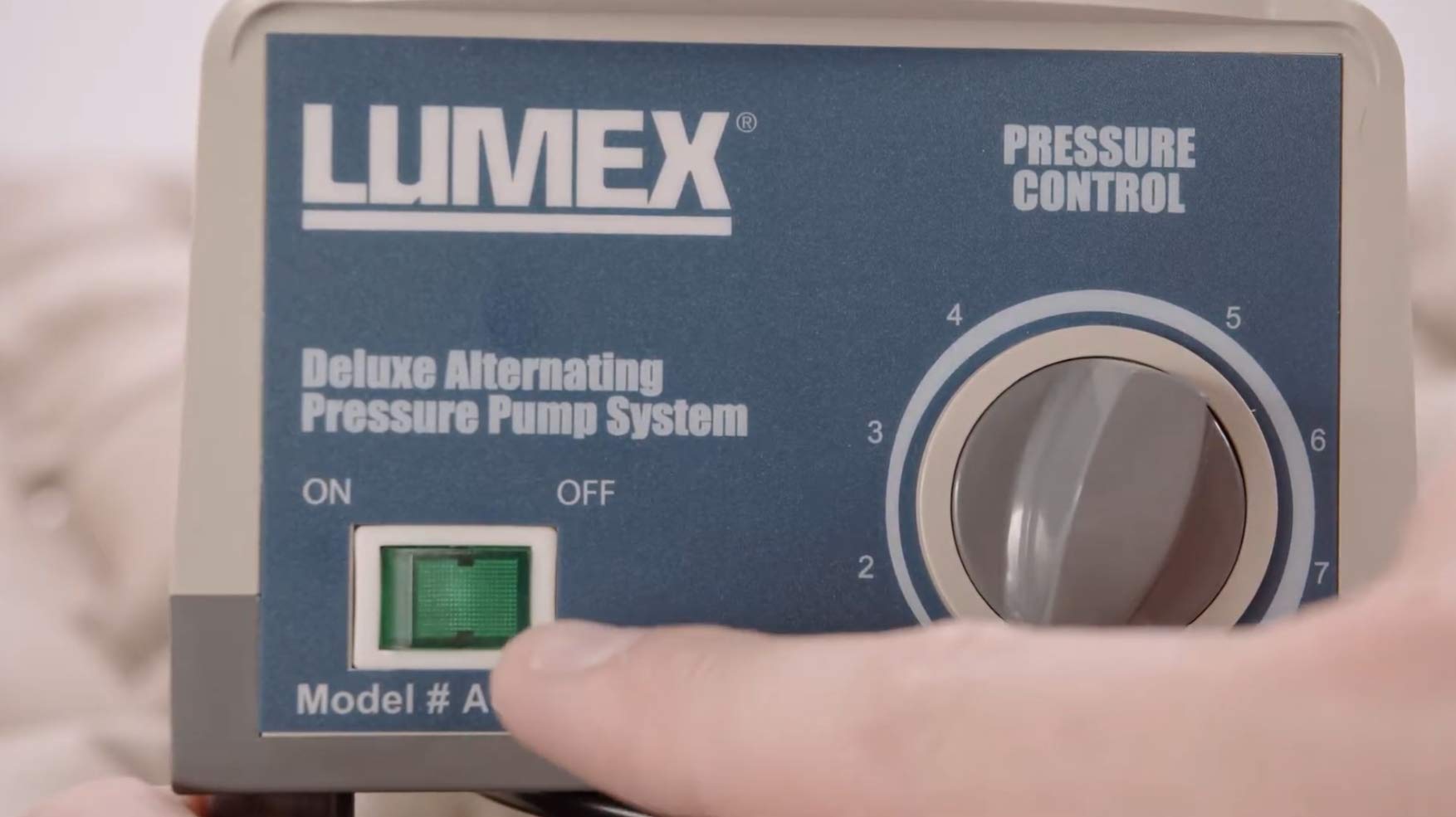 Lumex Deluxe Alternating Pressure Pad & Pump System, 34x78x2.5