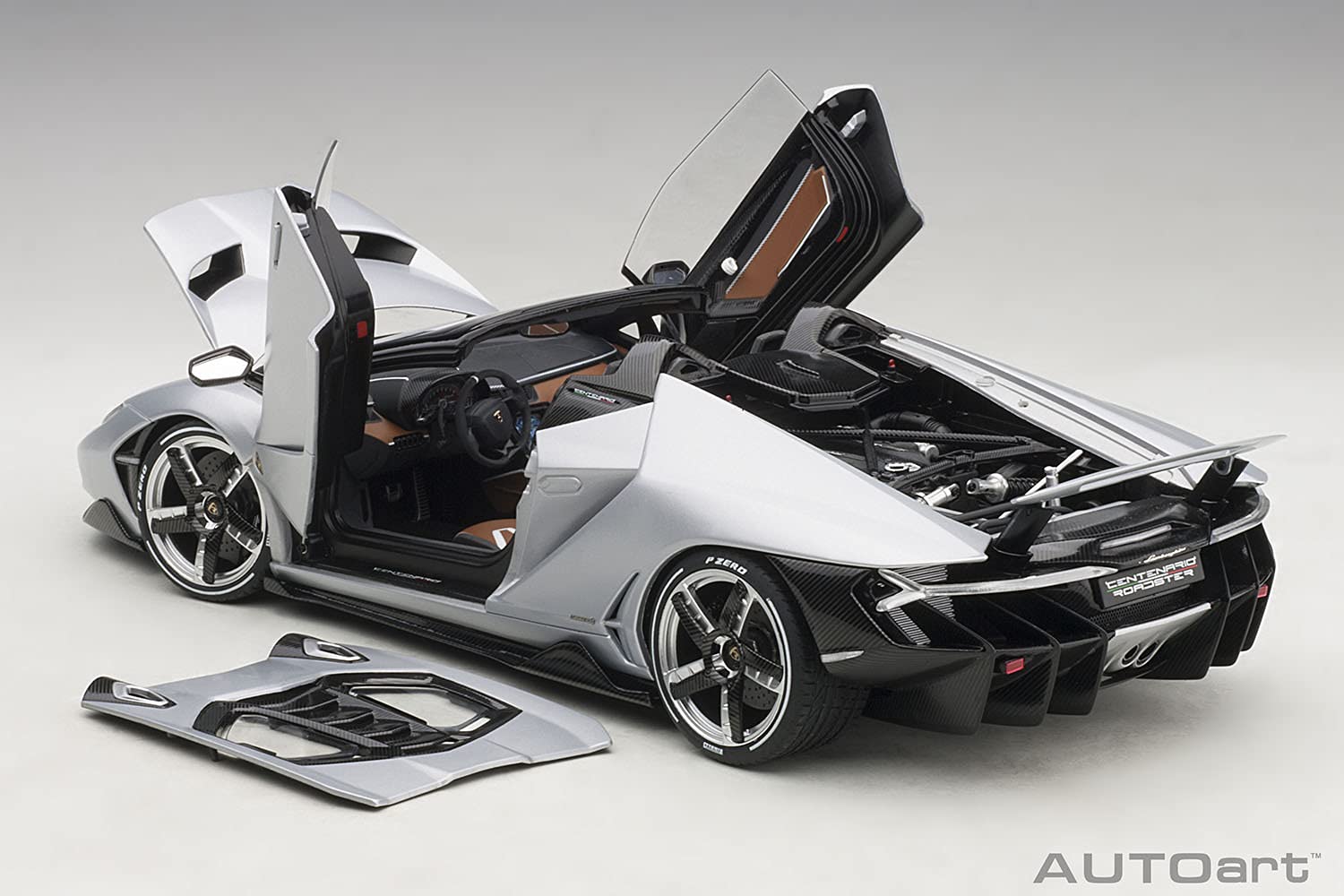 Mua Lamborghini Centenario Roadster Argento Centenario/Matt Metallic Silver  1/18 Model Car by Autoart 79116 trên Amazon Mỹ chính hãng 2023 | Fado