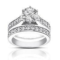 1.80 ct Ladies Round Cut Diamond Engagement Accented Ring Set in Platinum