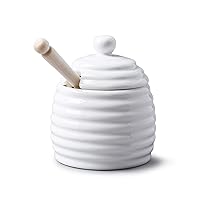 T260 Traditional Porcelain Honey Pot with Beech Wood Dipper 11cm – White
