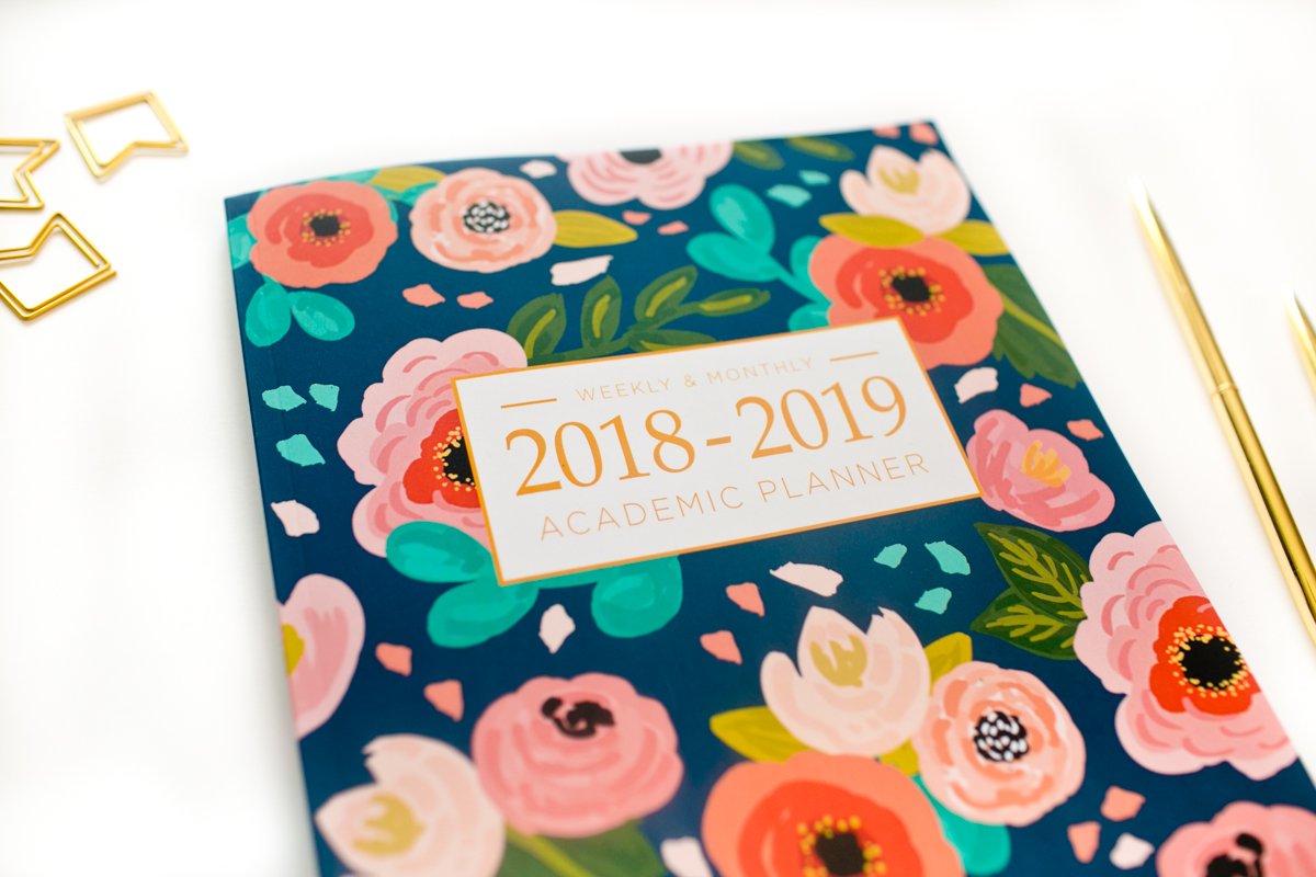 2018-2019 Academic Planner Weekly And Monthly: Calendar Schedule Organizer and Journal Notebook With Inspirational Quotes And Navy Floral Lettering Cover (August 2018 through July 2019)