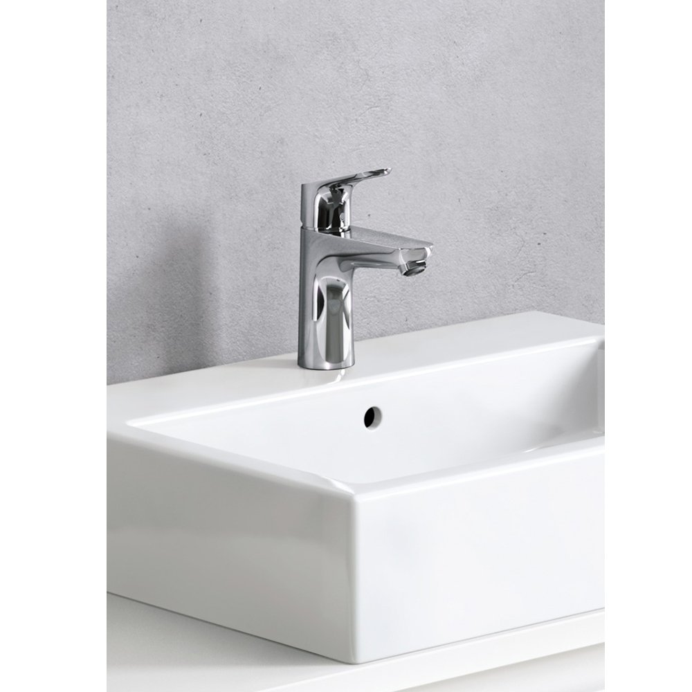 hansgrohe Focus Modern Upgrade Easy Clean 1-Handle 1 7-inch Tall Bathroom Sink Faucet in Chrome, 04371000