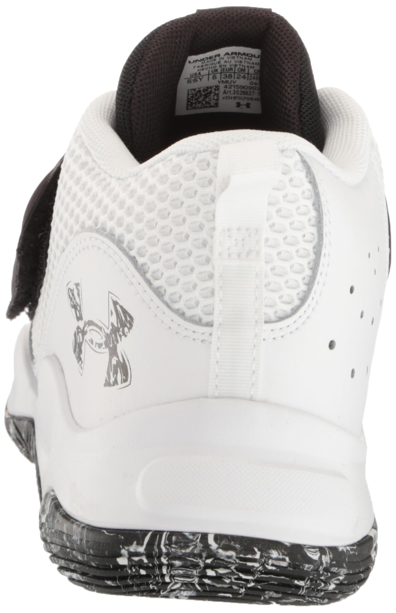 Under Armour Unisex-Child Grade School Zone Basketball 2 Shoe