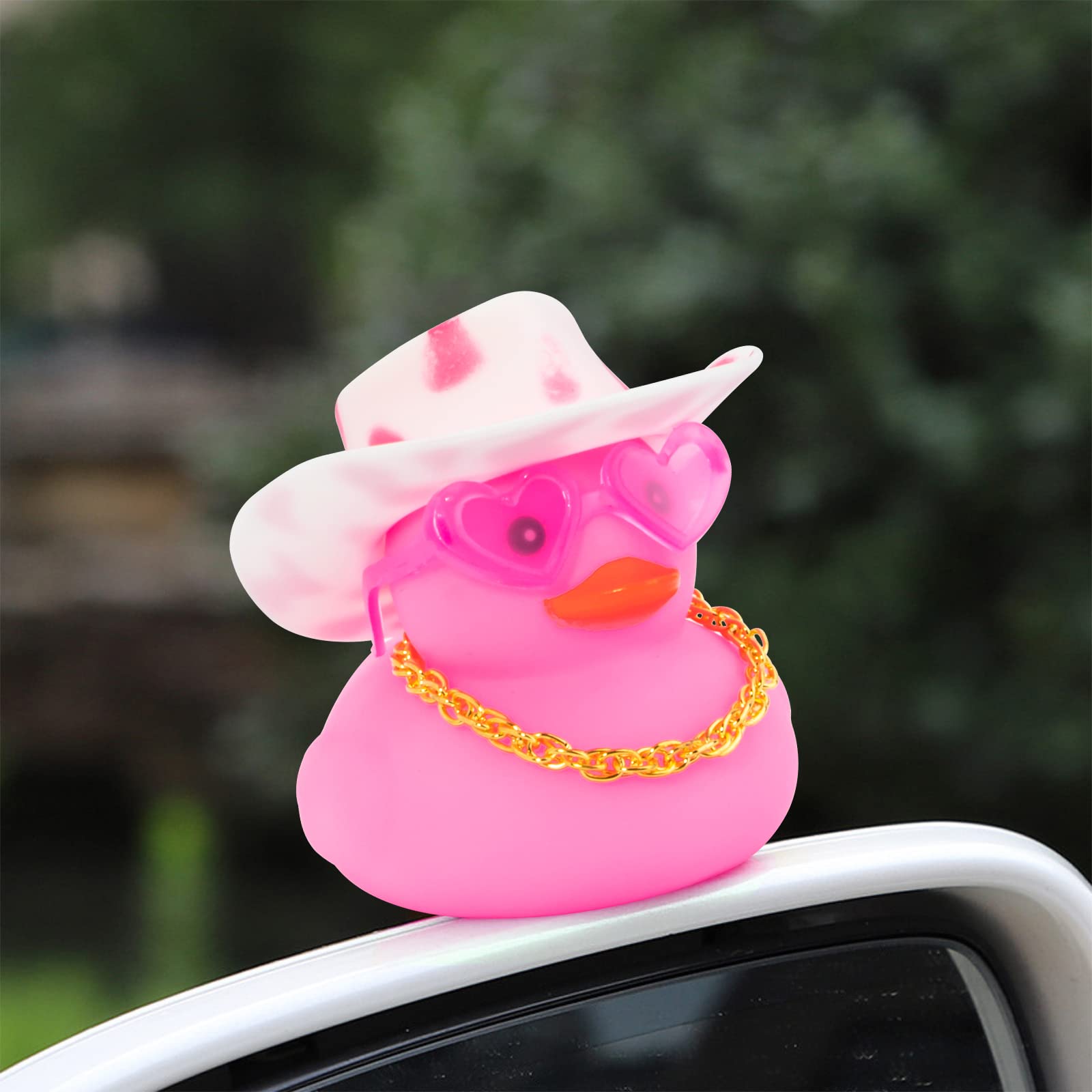 wonuu 2Pcs Rubber Duck, Cute Pink Love Heart Cowboy Hat Duck Dashboard Decoration and Queen Crown Pearl Necklace Duck Car Accessories, Surprising Birthday Gift Unique Table Decor Tiktok Duck