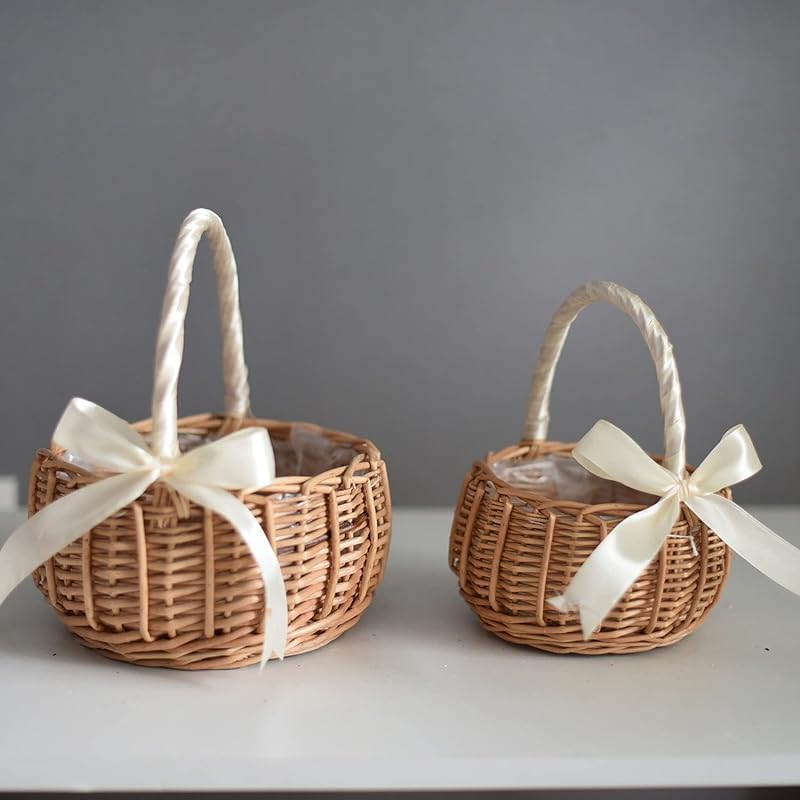This basket in natural material brings a bohemian and natural atmosphere to  your decoration. Ideal for storing your belongings and finds… | Instagram