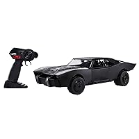 Hot Wheels RC The Batman Batmobile, Remote-Controlled 1:10 Scale Toy Vehicle from The Movie, USB Rechargeable Controller, Gift for Fans of Cars & Comics & Kids 5 Years Old & Up