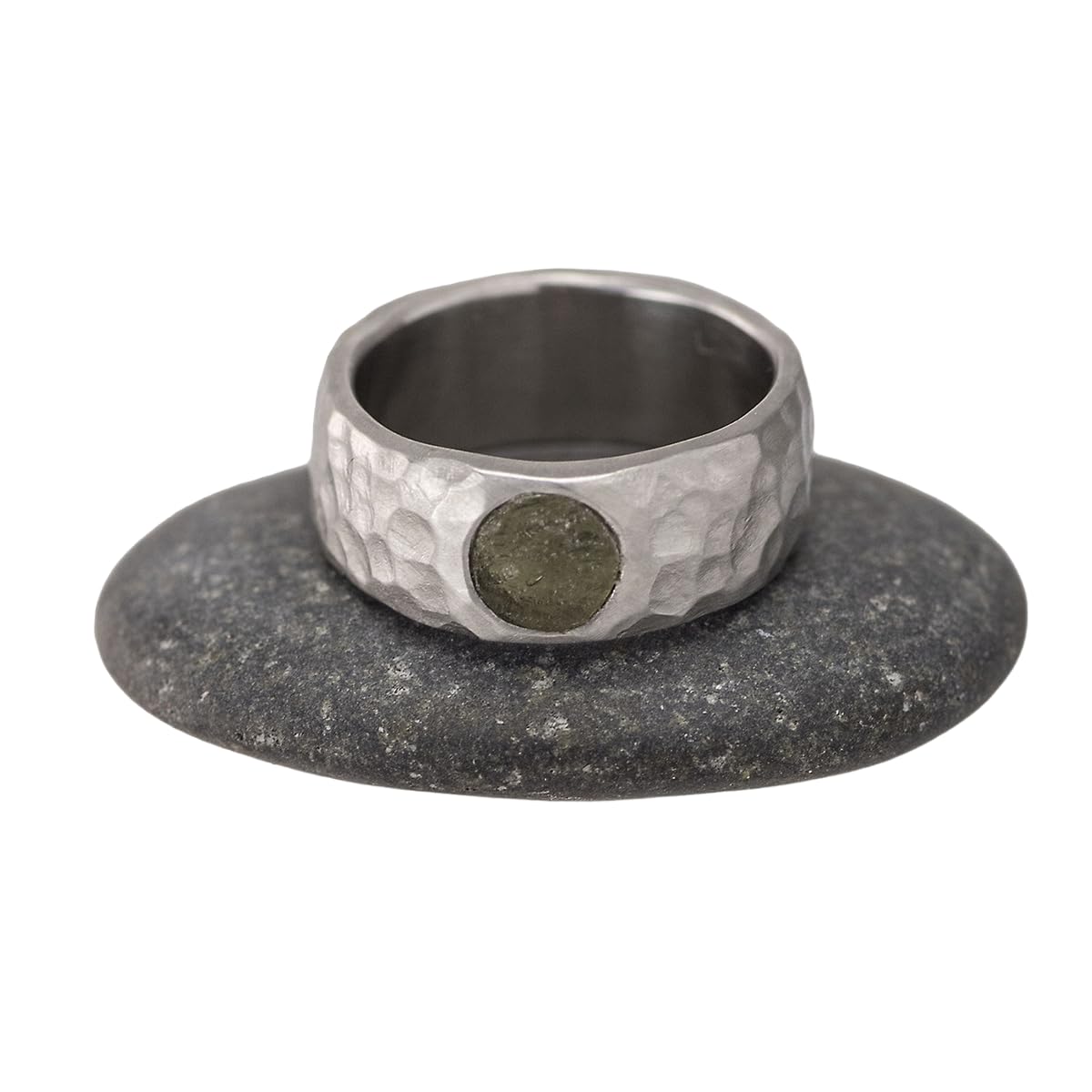 MOUNTJEWELS Natural Moldavite Ring, 925 Sterling Silver, Hammered Band Ring, Healing Crystal, Czech Republic Rough Moldavite