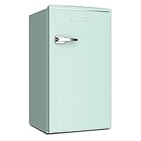 West Bend Retro Mini Fridge for Home Office or Dorm, Manual Defrost and Adjustable Temperature, 3.1 Cu.Ft, Green