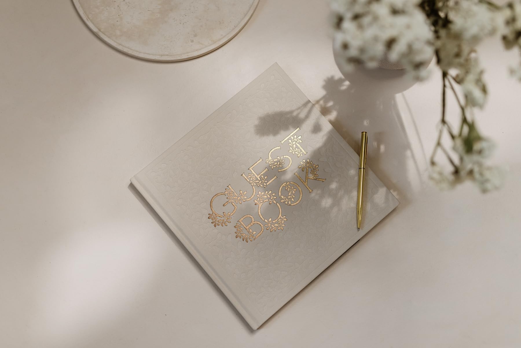 Wedding Guest Book: An Heirloom-Quality Guest Book with Foil Accents and Hand-Drawn Illustrations
