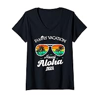 Womens Family Group Aloha Family Vacation Hawaii Hawaiian 2023 V-Neck T-Shirt