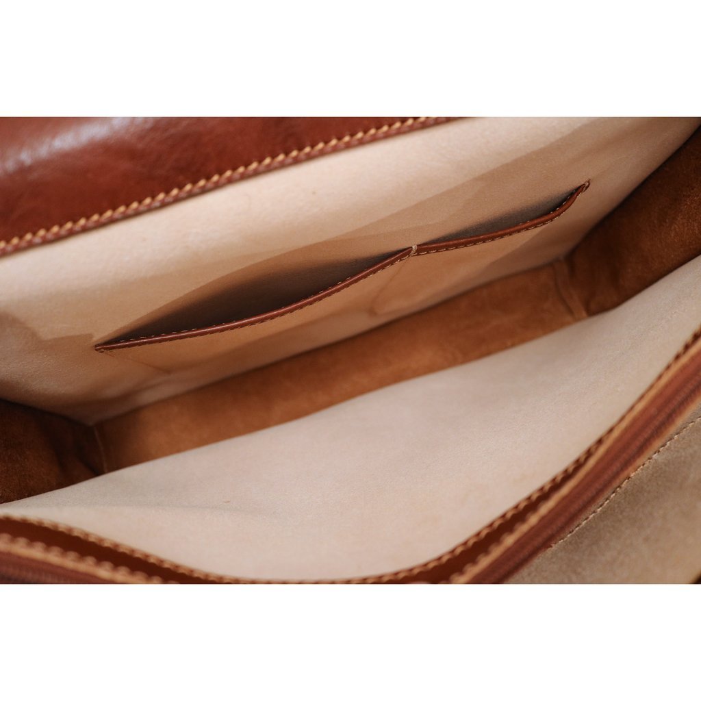 Floto Novella Roller Buckle Briefcase Messenger Bag in Full Grain Leather