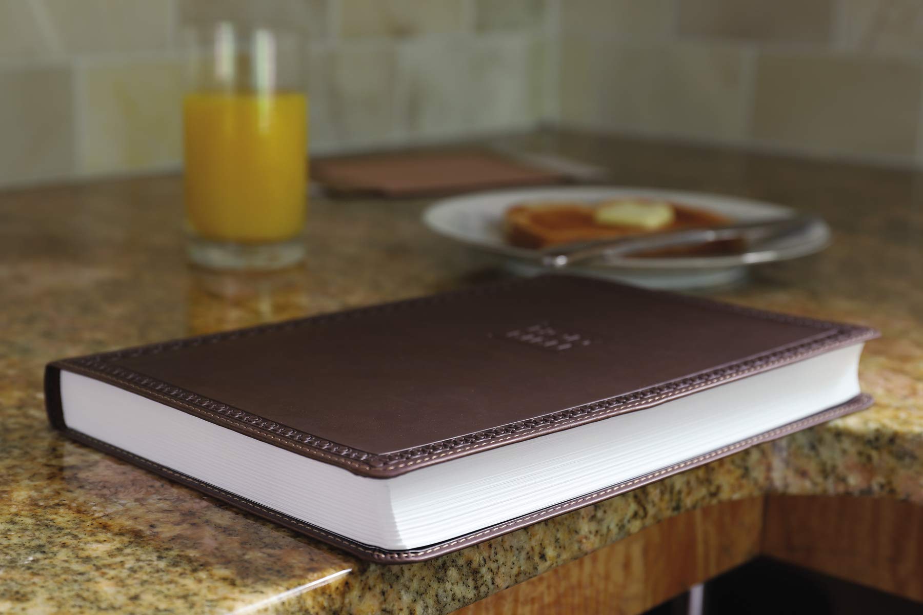 NIV, Value Thinline Bible, Large Print, Leathersoft, Brown, Comfort Print