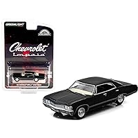 GreenLight 1:64 1967 Chevro&let Impala Sport Sedan - Tuxedo Black 30333 [Shipping from Canada]