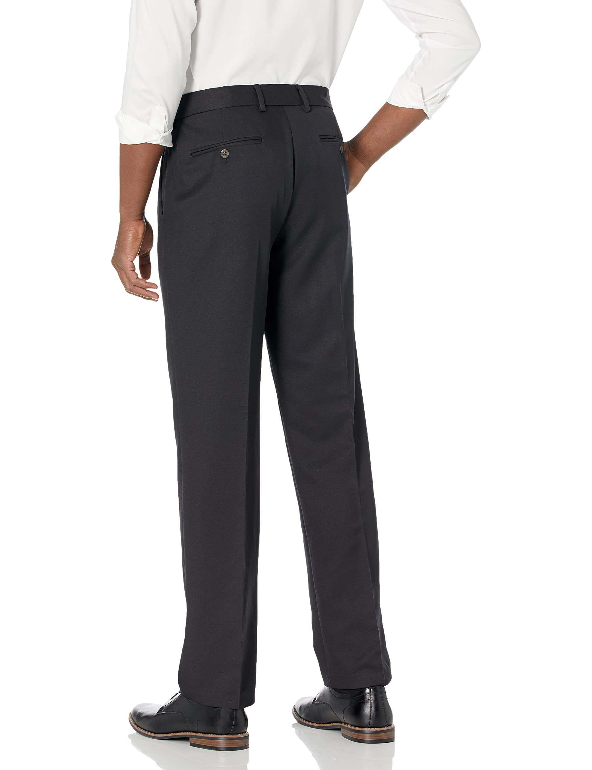 Amazon Essentials Men's Classic-Fit Expandable-Waist Flat-Front Dress Pant