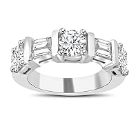 1.54 ct Round and Baguette Cut Diamond Wedding Band Ring in Platinum