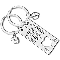 Pregnancy Announcement Gift Keychain New Parent Gifts Daddy and Mommy Est 2024 Keyring Set First Time Dad Gifts New Mom Jewelry Mommy to Be Gift Baby Shower Parents to be Gifts Soon to Be Parents Gift