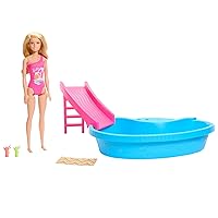 Barbie Clothes, Deluxe Clip-On Beach Bag with Swimsuit and Five Themed  Accessories Dolls