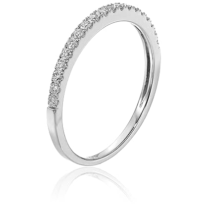 Amazon Collection 14k White Gold Round Diamond Micro-Pave Wedding Band (1/4cttw, H-I Color, VS2-SI1 Clarity)