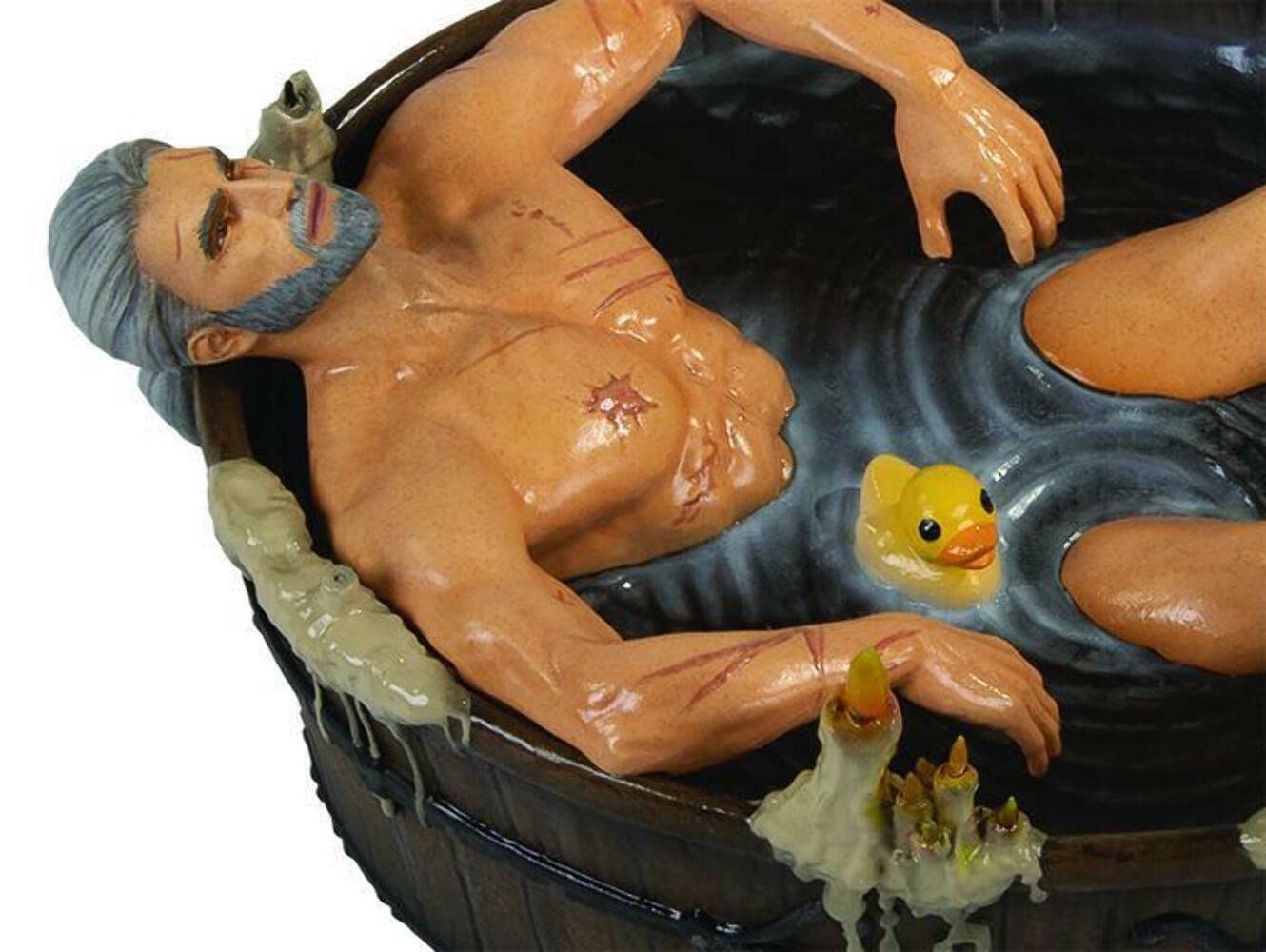 Dark Horse Deluxe The Witcher III: The Wild Hunt: Geralt in Bath Polyresin Statuette Brown