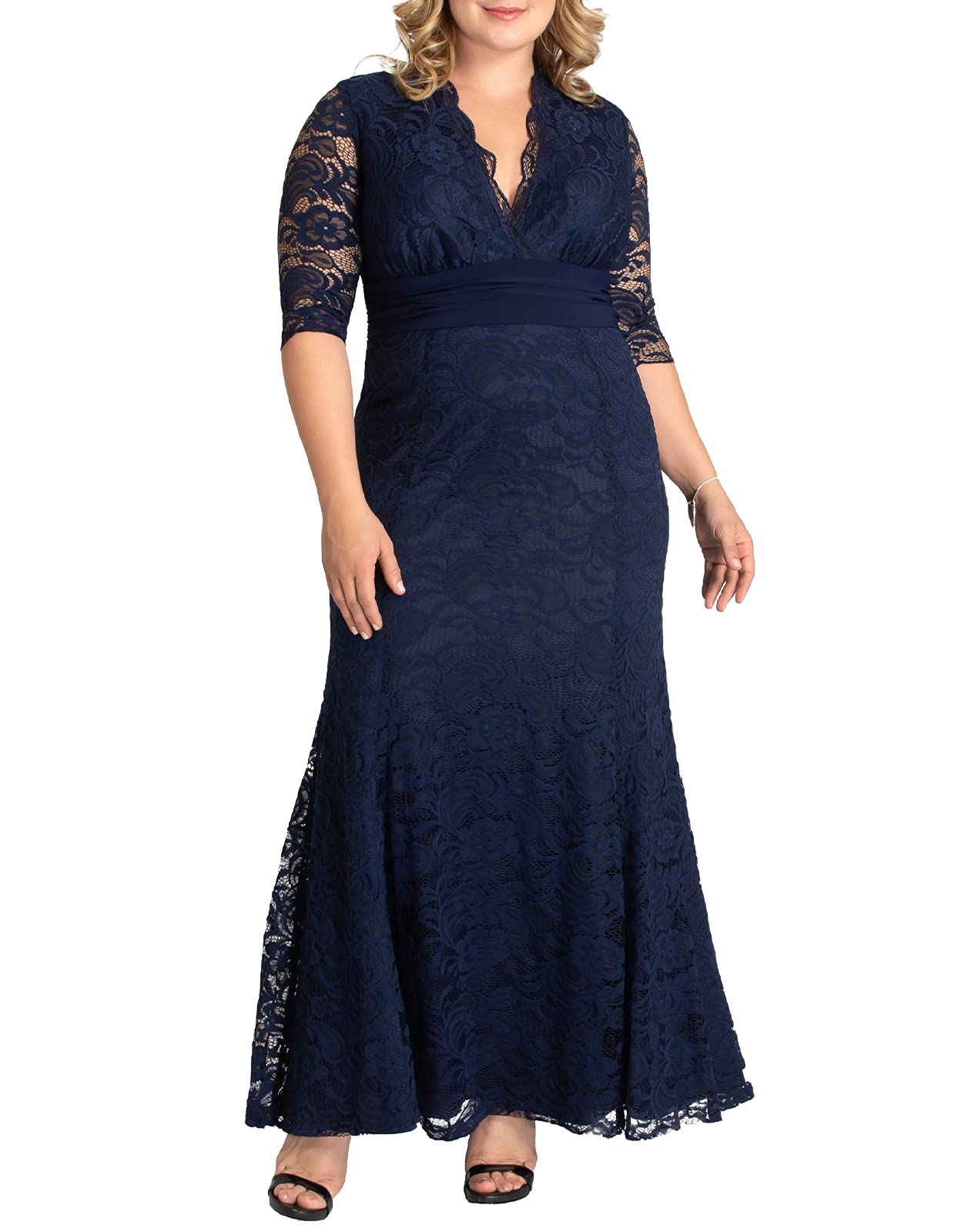 Kiyonna Women's Plus Size Screen Siren Lace Evening Gown
