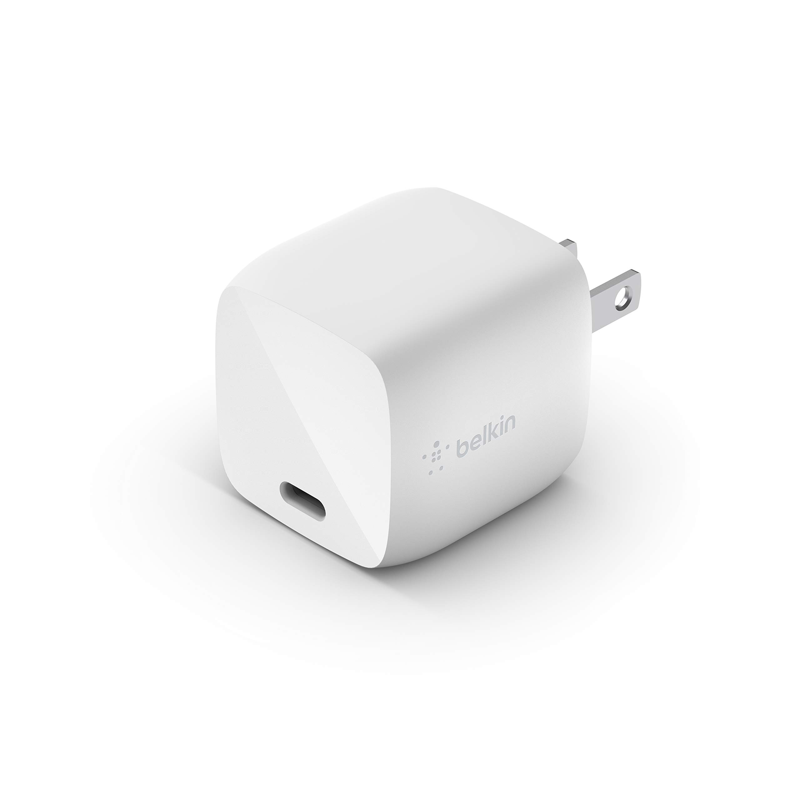 Mua Belkin BoostCharge USB C 30W GaN Wall Charger - iPhone Charger w/ Power  Delivery - iPhone Charger Fast Charging - USB C Charger Compatible with  MacBook Pro, iPhone 14, iPhone 13,