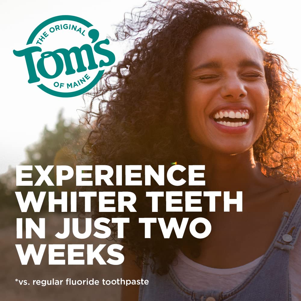 Tom's of Maine Natural Luminous White Toothpaste with Fluoride, Clean Mint, 4.0 oz. 3-Pack (Packaging May Vary)
