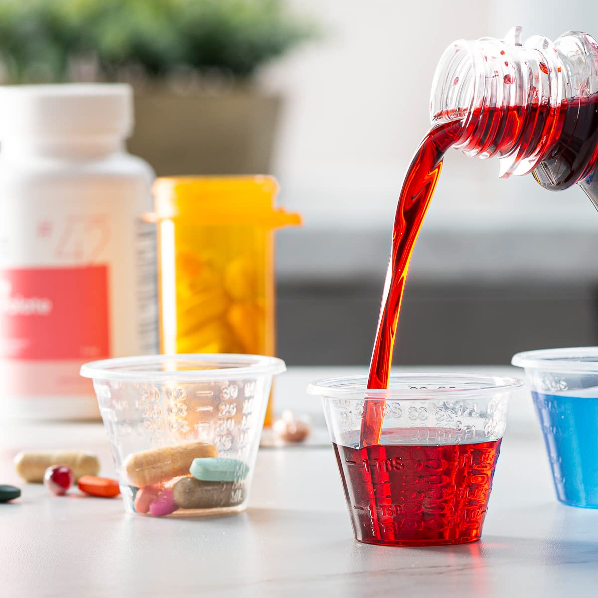 [100 Count - 1 oz.] Plastic Disposable Medicine Measuring Cup for Liquid Medicine, Epoxy, & Pills