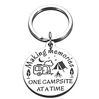 Camper keychain Gifts RV Accessories Camper Decorations for Travel Trailers Her Him Women Men Vacation Outdoor Retirement Camper Gifts for Colleagues Boss RV Owner Campers Glamping Memories