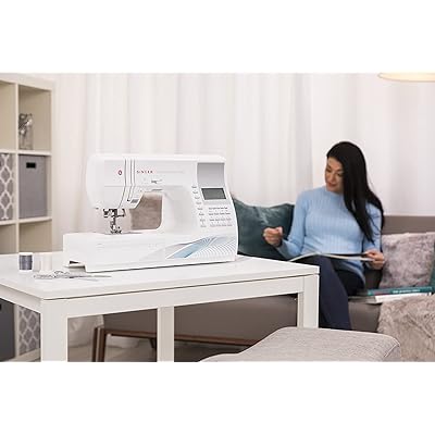 SINGER | Quantum Stylist 9960 Computerized Portable Sewing Machine with  600-Stitches with Machine Tote