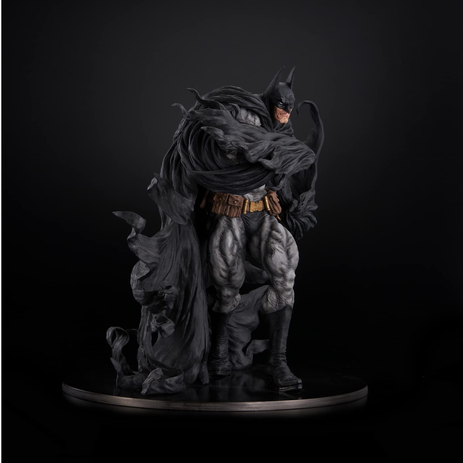 Union Creative DC Comics: Batman (Hard Black) Sofbinal Vinyl Figure, Multicolor