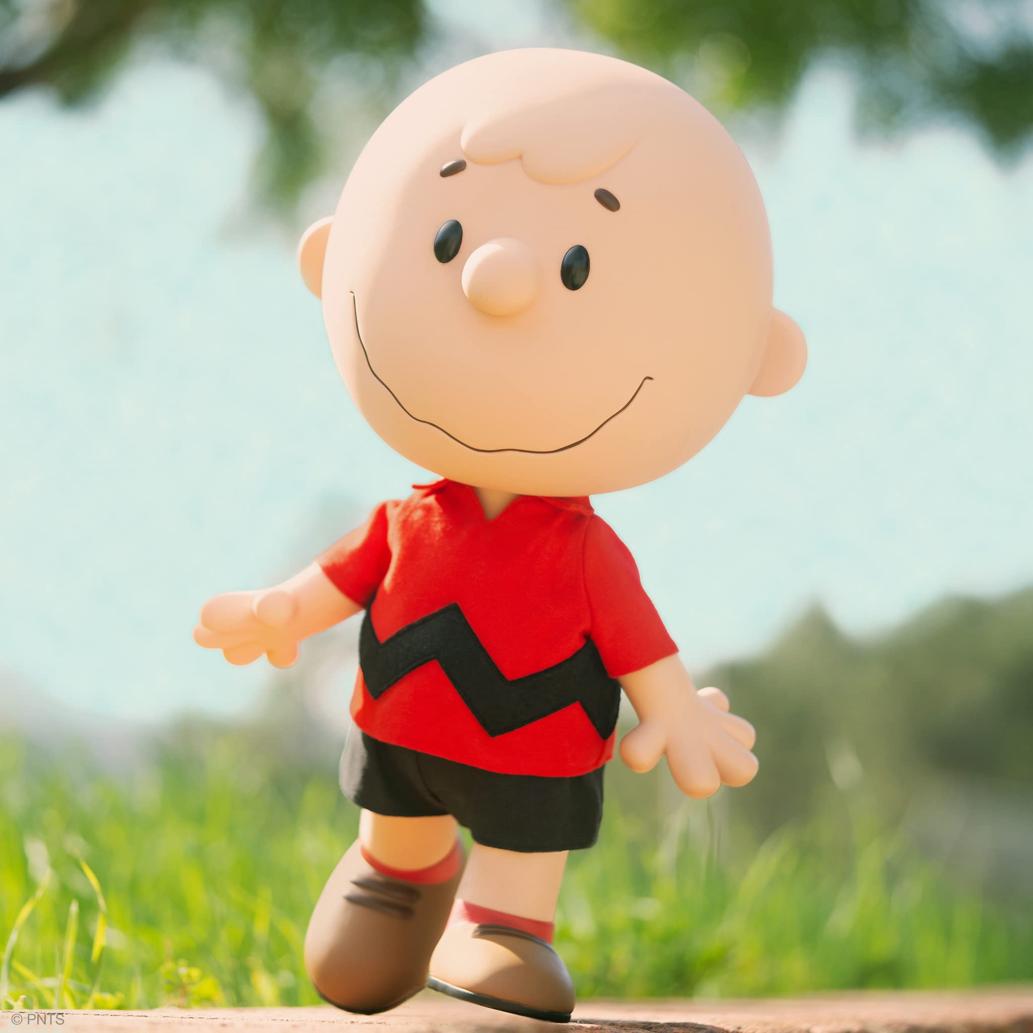 Super7 Peanuts Charlie Brown (Red Shirt) 16 in Supersize Figure