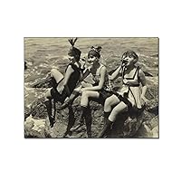 Posters Vintage Spice Girls Beautiful 1920s Girls Girls Swimwear Bathing Suit Poster Canvas Painting Posters And Prints Wall Art Pictures for Living Room Bedroom Decor 24x32inch(60x80cm) Frame-style