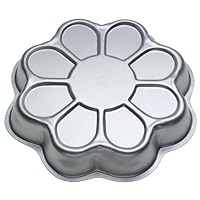 Wilton Aluminum Flower Cake Pan