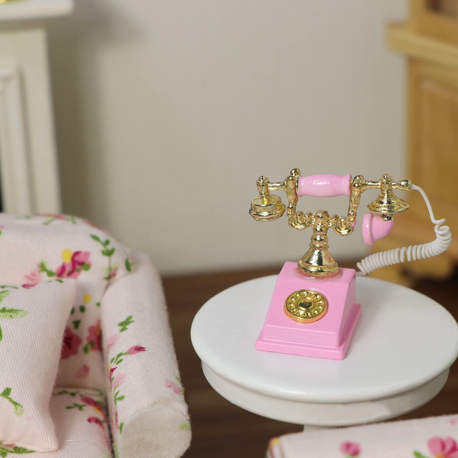 Dollhouse Circle Table and Telephone Miniature Accessories