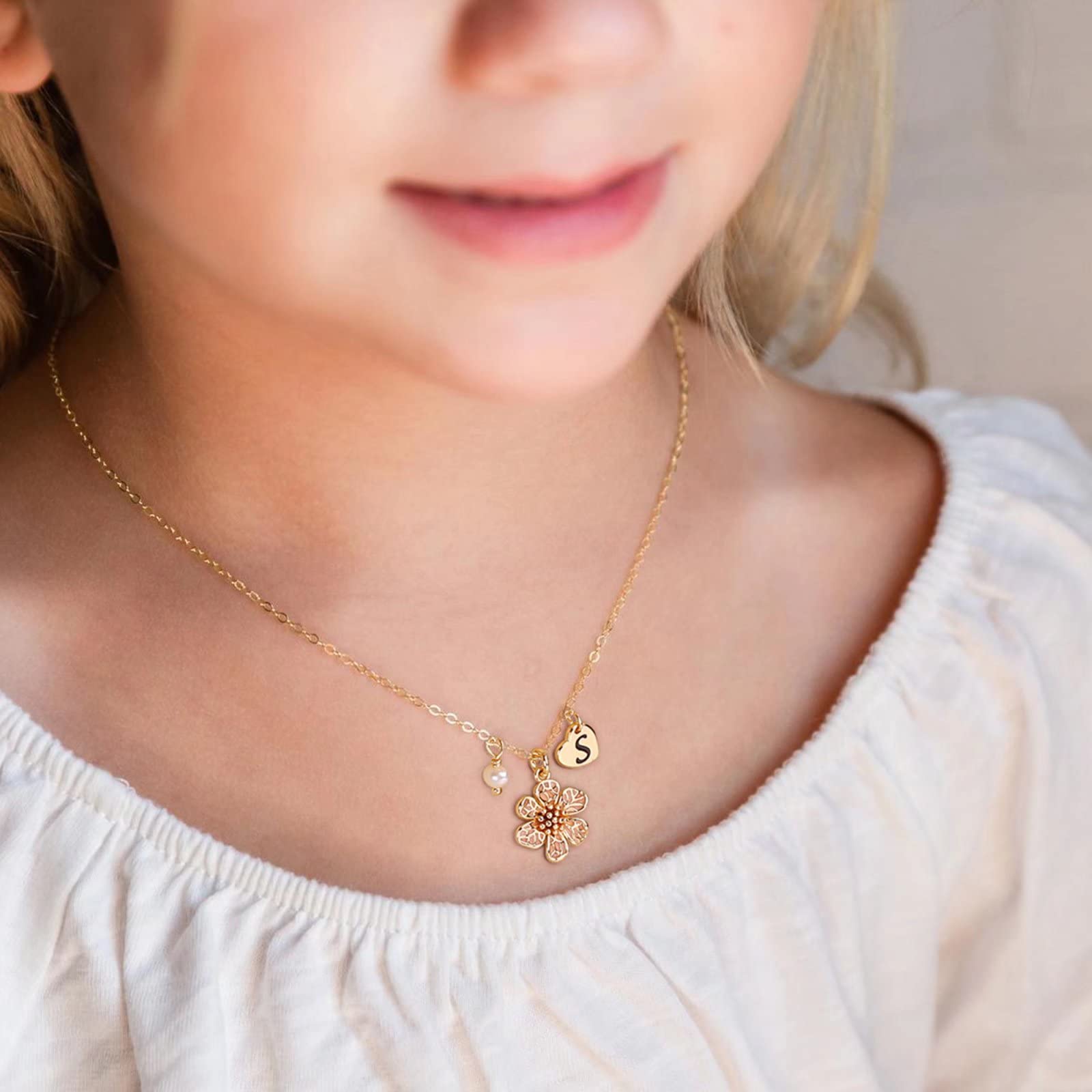 IEFLIFE Flower Girl Gifts, 14K Gold Plated Heart Initial Necklace Flower Girl Proposal Dainty Flower Girl Letter Necklace Wedding Gifts for Girls